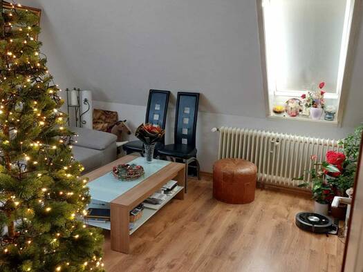Mehrfamilienhaus zum Kauf 695.000 € 10 Zimmer 213 m² 646 m² Grundstück Bad Urach Bad Urach 72574