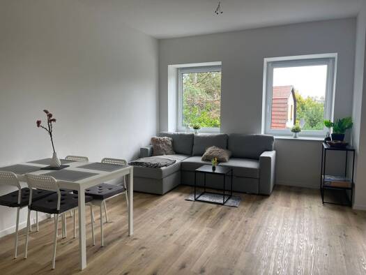 Wohnung zur Miete 900 € 2 Zimmer 80 m² Geschoss 1/2 frei ab 01.03.2026 Hohen Neuendorf 16540
