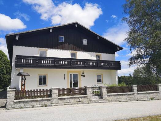 Einfamilienhaus zum Kauf 319.000 € 9 Zimmer 200 m² 3.400 m² Grundstück frei ab sofort Haidmühle 94145