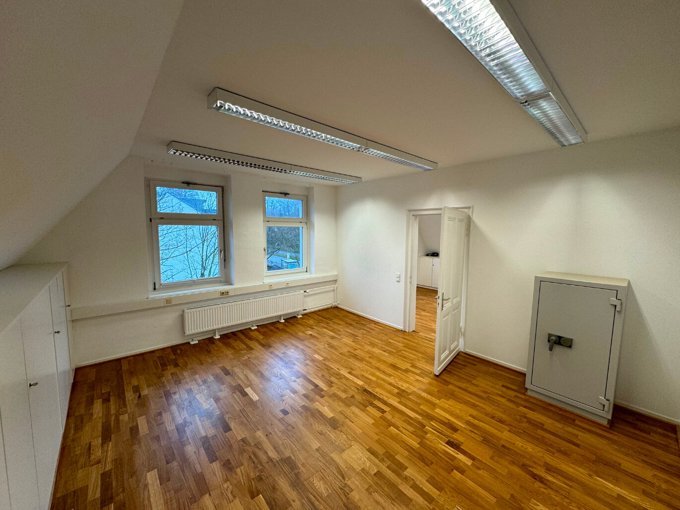 Bürofläche zur Miete provisionsfrei 749 € 27 m²<br/>Bürofläche Düsseldorfer Straße Opladen Leverkusen 51379