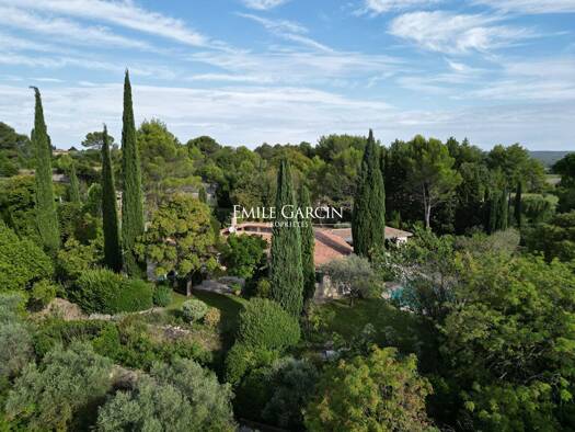Haus zum Kauf 1.378.000 € 180 m² 2.500 m² Grundstück Nord Uzès 30700