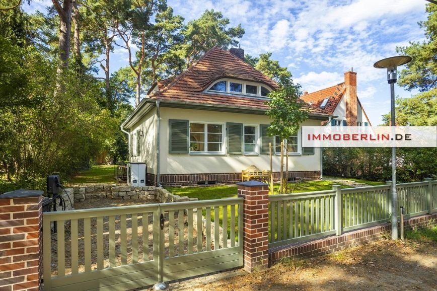 Einfamilienhaus zum Kauf 1.150.000 € 6 Zimmer 148 m²<br/>Wohnfläche 1.300 m²<br/>Grundstück ab sofort<br/>Verfügbarkeit Wilhelmshorst Michendorf 14552