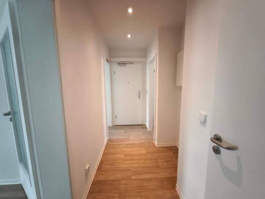 Wohnung zur Miete 531 € 4 Zimmer 73,2 m² 2. Geschoss Straße des Friedens 76 Merseburg 06217