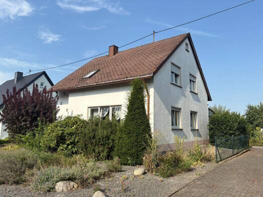 Einfamilienhaus zum Kauf 285.000 € 6 Zimmer 128 m² 751 m² Grundstück Altrich 54518