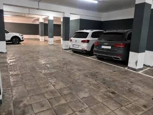 Garage zum Kauf 385.000 € 600 m² Calle De Fortià Casanovas S/N Gavà 08850