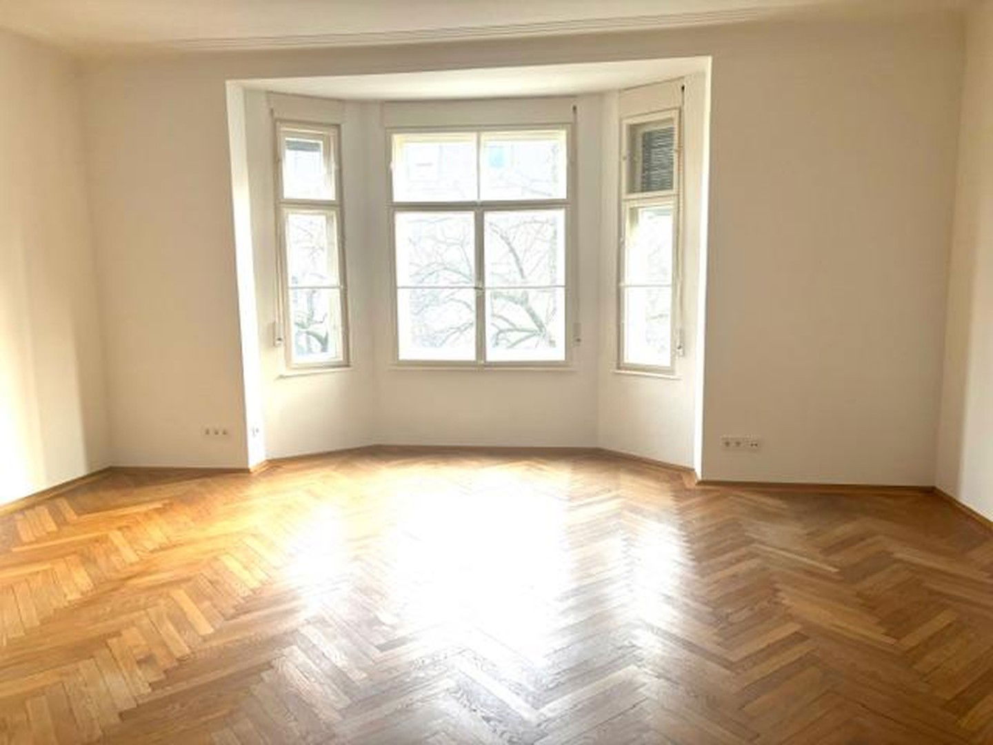 Wohnung zur Miete 3.000 € 3 Zimmer 122 m²<br/>Wohnfläche 2.<br/>Geschoss Altbogenhausen München 81677