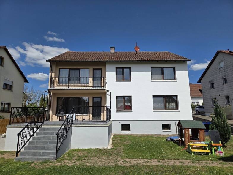 Mehrfamilienhaus zum Kauf 419.000 € 8 Zimmer 190 m² 738 m² Grundstück frei ab sofort Ebern Ebern 96106