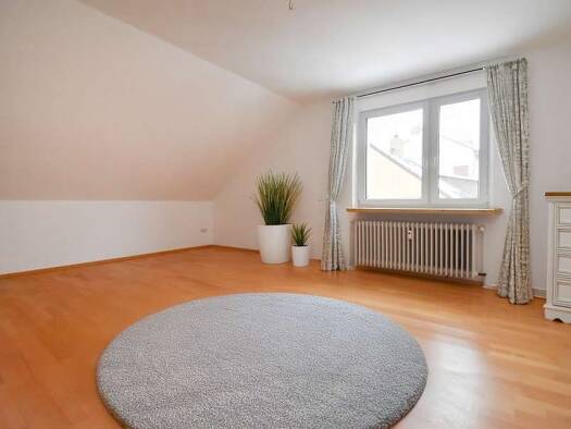 Wohnung zum Kauf 200.000 € 3 Zimmer 81 m² 2. Geschoss Vahrenwald Vahrenwald - List 30165