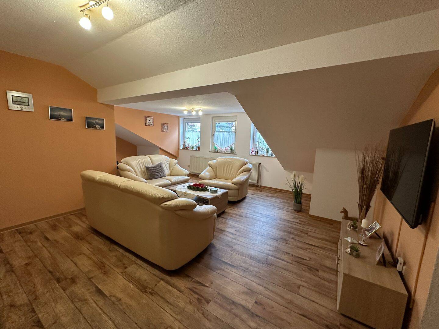 Haus – Borken (Hessen), Schwalm-Eder-Kreis - Mehr