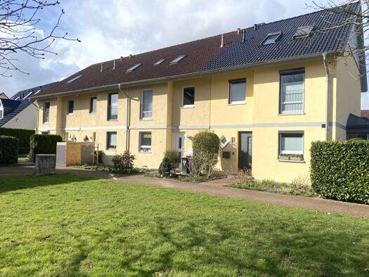 Reihenmittelhaus zum Kauf 475.000 € 7 Zimmer 140 m² 150 m² Grundstück frei ab 01.05.2026 Stockelsdorf 23617