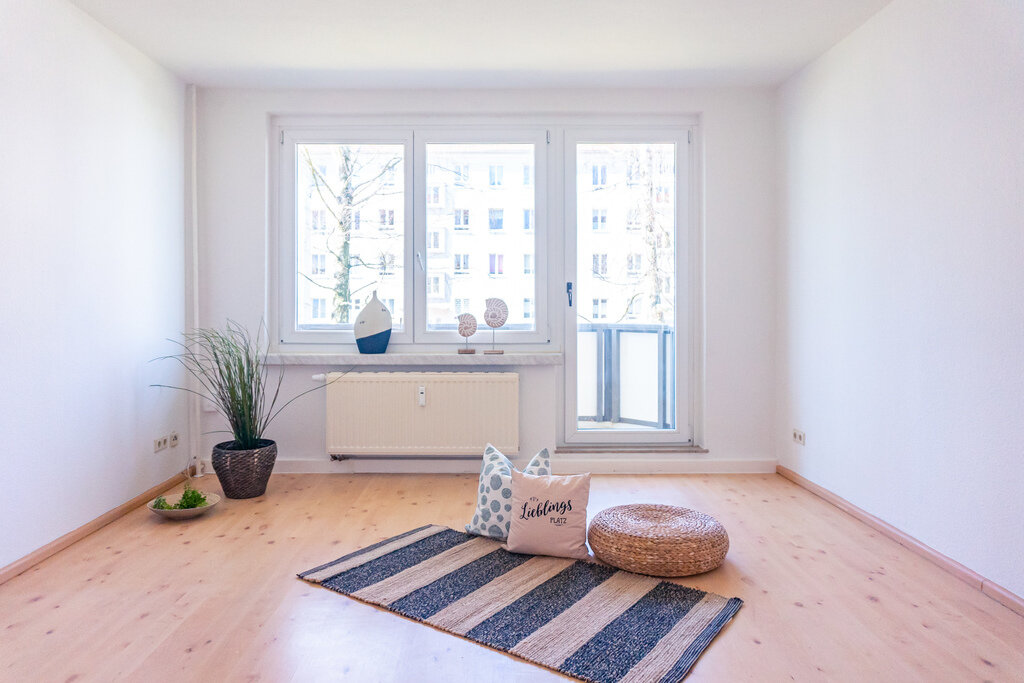 Wohnung zur Miete 360 € 3 Zimmer 59,9 m²<br/>Wohnfläche EG<br/>Geschoss 01.03.2025<br/>Verfügbarkeit Reitzenhainer Str. 21 Altchemnitz 412 Chemnitz 09120