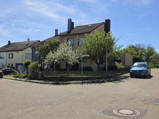 Reihenendhaus zum Kauf 390.000 € 5 Zimmer 84 m² 259 m² Grundstück Schwalbenstraße 2 Freudental 74392