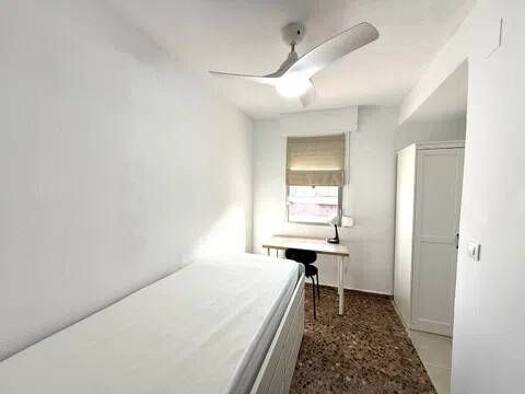 WG-Zimmer zur Miete 405 € 200 m² 15. Geschoss Avenida Del Doctor Waksman, 15 Valencia 46006