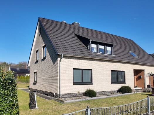 Einfamilienhaus zum Kauf provisionsfrei 429.000 € 7 Zimmer 203,3 m² 926 m² Grundstück Baden Achim 28832