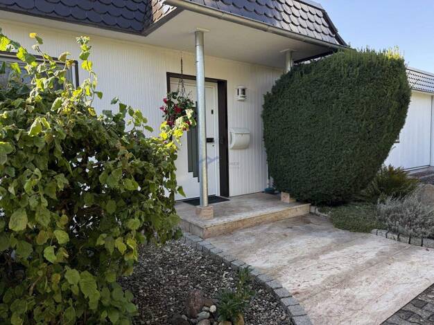 Bungalow zum Kauf 697.000 € 5 Zimmer 129 m² 442 m² Grundstück frei ab 01.05.2026 Königsbrunn 86343