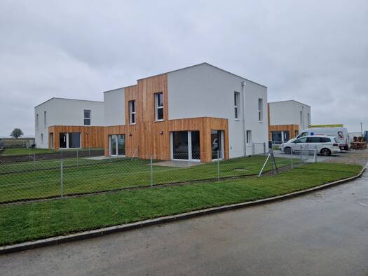 Doppelhaushälfte zum Kauf - Erstbezug provisionsfrei 365.000 € 4 Zimmer 99,2 m² 222,6 m² Grundstück Ecke Mahrersdorferstraße/ Lerchengasse Altenburg 3591