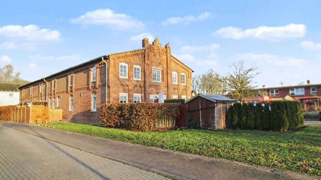 Mehrfamilienhaus zum Kauf als Kapitalanlage geeignet 749.000 € 21 Zimmer 585 m² 1.332,1 m² Grundstück Groß Kedingshagen Kramerhof 18445