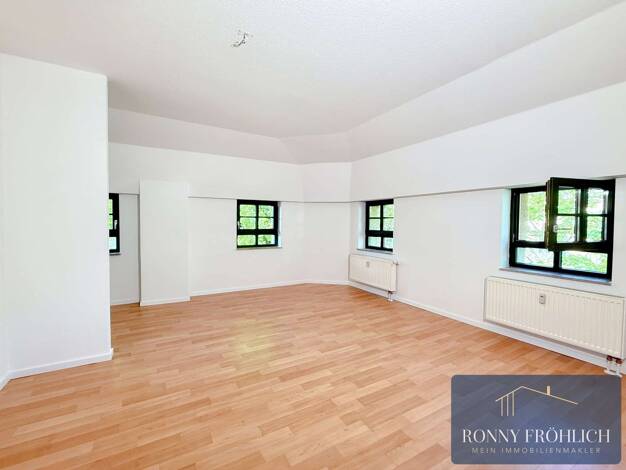 Wohnung zur Miete 384 € 2 Zimmer 56,4 m² Glauchau Glauchau 08371