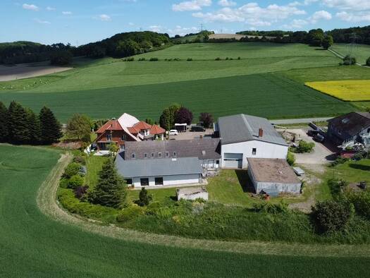 Haus zum Kauf 925.000 € 7 Zimmer 498 m² 5.350 m² Grundstück Valdorf Vlotho 32602