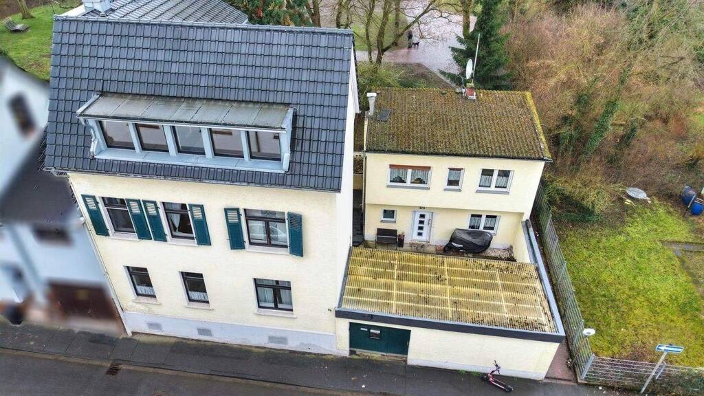 Reihenendhaus zum Kauf 429.000 € 9 Zimmer 191 m² 193 m² Grundstück Lannesdorf Bonn 53179