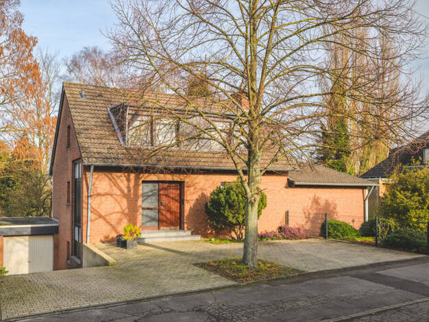 Einfamilienhaus zum Kauf 369.000 € 6 Zimmer 146,2 m² 654 m² Grundstück Bergrath Eschweiler 52249