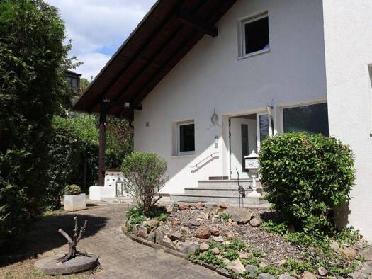 Einfamilienhaus zum Kauf provisionsfrei 999.999 € 9 Zimmer 332 m² 806 m² Grundstück frei ab sofort Rückersdorf 90607