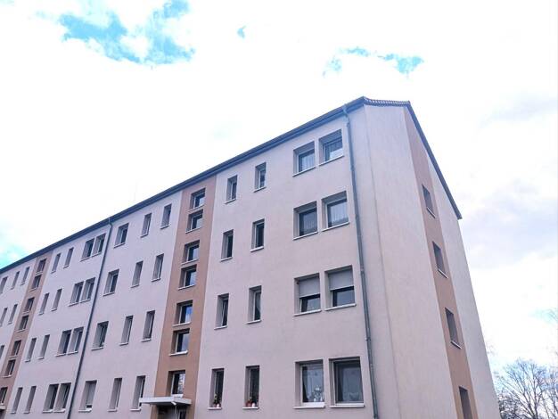 Wohnung zum Kauf 99.000 € 4 Zimmer 74 m² 1. Geschoss Großbardau Grimma 04668