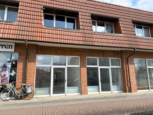 Verkaufsfläche zur Miete 377 € 75 m² Verkaufsfläche Krakow Krakow am See 18292