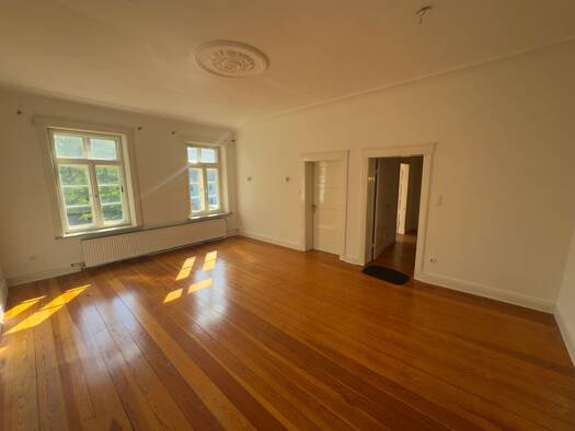 Wohnung zur Miete 2.100 € 4 Zimmer 133 m² Geschoss 1/3 frei ab sofort Nienstedten Hamburg 22609