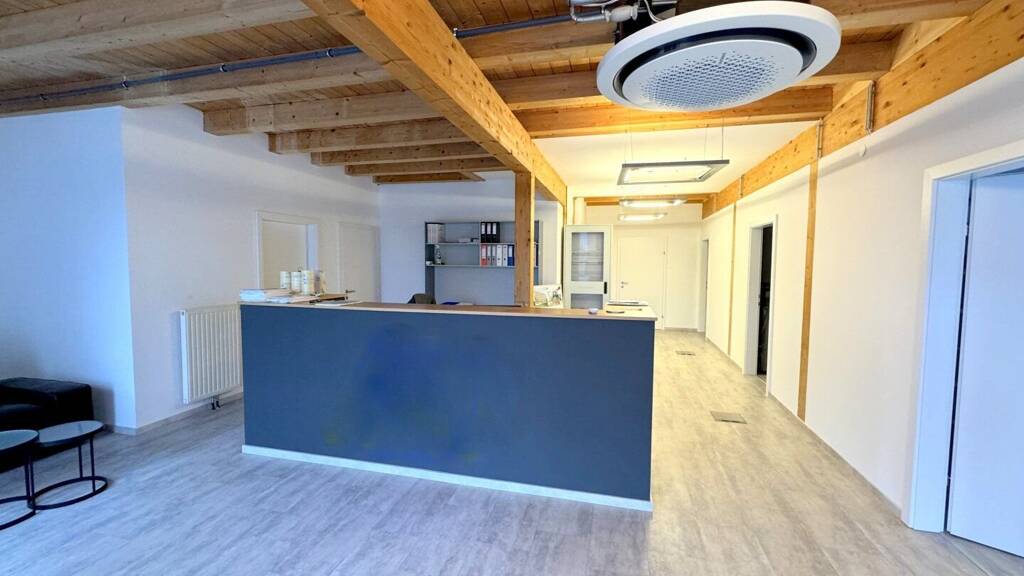 Praxis zur Miete 3.738 € 8 Zimmer 356 m² Bürofläche Zettling 8141