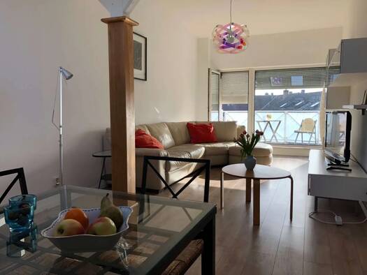 Wohnung zur Miete 1.031 € 3 Zimmer 81 m² Geschoss 4/5 frei ab sofort Dresden 01097