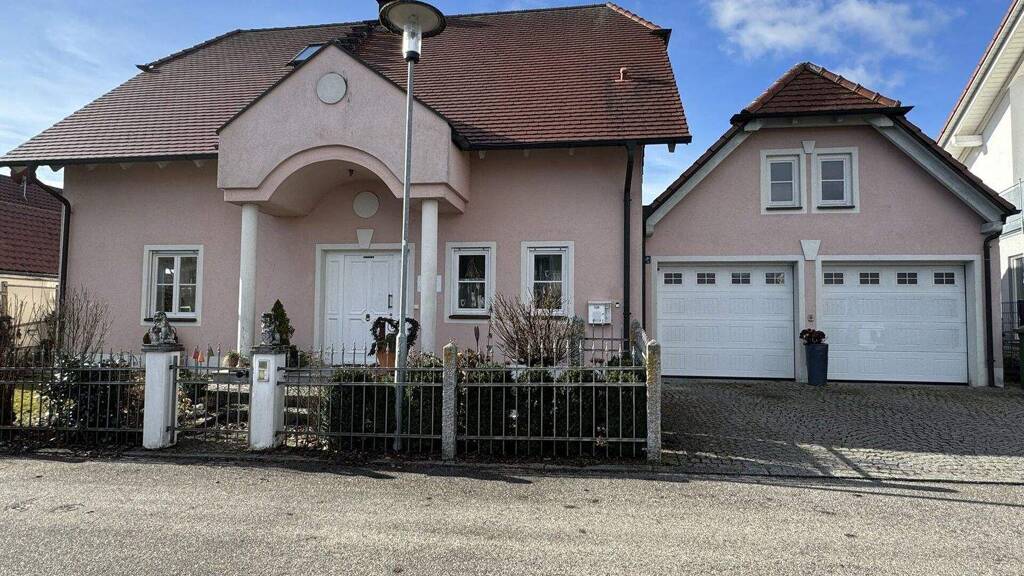 Einfamilienhaus zum Kauf 875.000 € 7 Zimmer 193,7 m² 692 m² Grundstück Essenbach 84051