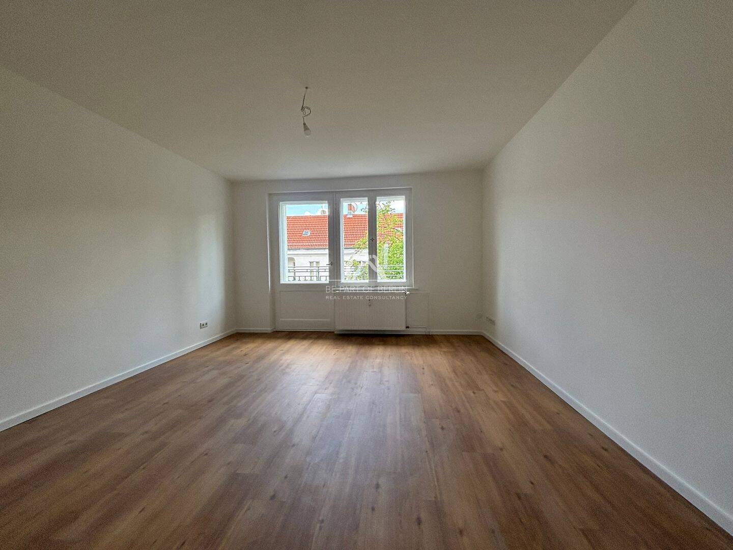 PROVISIONSFREI! 1 ZIMMER WOHNUNG IM KÖRNERKIEZ! BALKON MIT SÜDAUSRICHTUNG! – Nogatstraße 17, 12051 Berlin / Neukölln – Vorschaubild 2