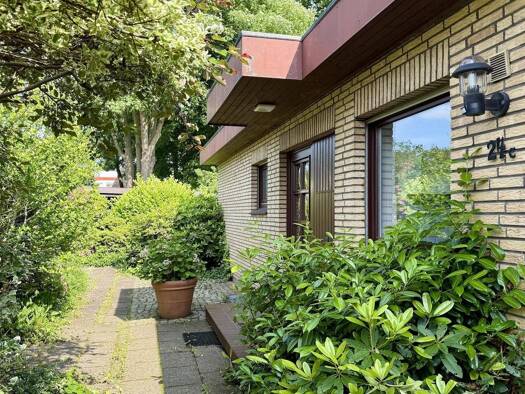 Doppelhaushälfte zum Kauf 498.000 € 7 Zimmer 164 m² 631 m² Grundstück Wedel 22880