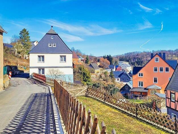 Einfamilienhaus zum Kauf 49.499 € 4 Zimmer 172 m² 1.106 m² Grundstück Grünhainichen Grünhainichen 09579