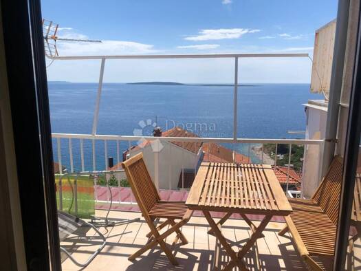 Wohnung zum Kauf 196.000 € 2 Zimmer 38 m² 1. Geschoss Martinšćica, Cres Cres 51557