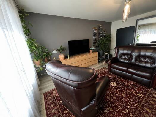 Wohnung zum Kauf 149.900 € 3 Zimmer 70 m² Innenstadt Pirmasens 66953