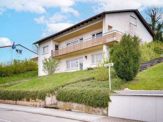 Mehrfamilienhaus zum Kauf provisionsfrei 365.000 € 8 Zimmer 200 m² 1.142 m² Grundstück frei ab 01.04.2026 Landshausen Kraichtal 76703