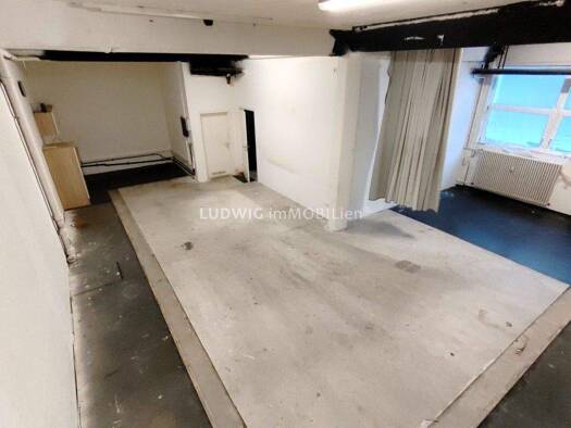 Halle/Industriefläche zur Miete 131 m² Lagerfläche Ost Stuttgart 70184