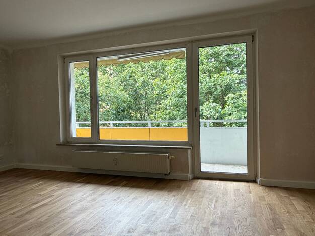 Wohnung zur Miete 897 € 4 Zimmer 90,3 m² 2. Geschoss frei ab 01.10.2026 Oppelner Straße 5 Sebaldussiedlung Erlangen 91058
