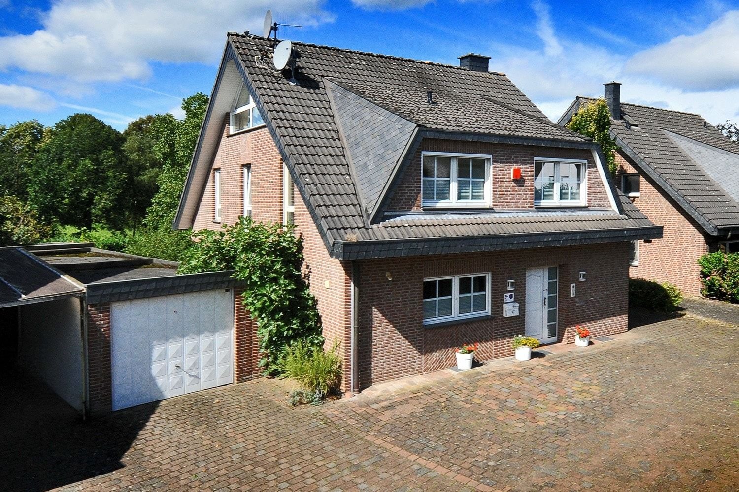 Einfamilienhaus zum Kauf 890.000 € 6 Zimmer 156 m²<br/>Wohnfläche 1.404 m²<br/>Grundstück Utfort Moers 47445