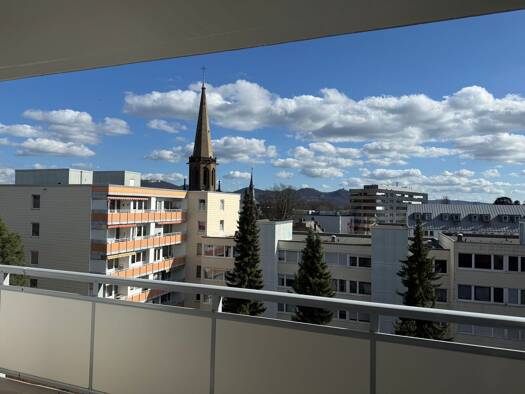 Wohnung zur Miete 1.650 € 4 Zimmer 98 m² Geschoss 3/3 frei ab sofort Schweinheim Bonn 53177