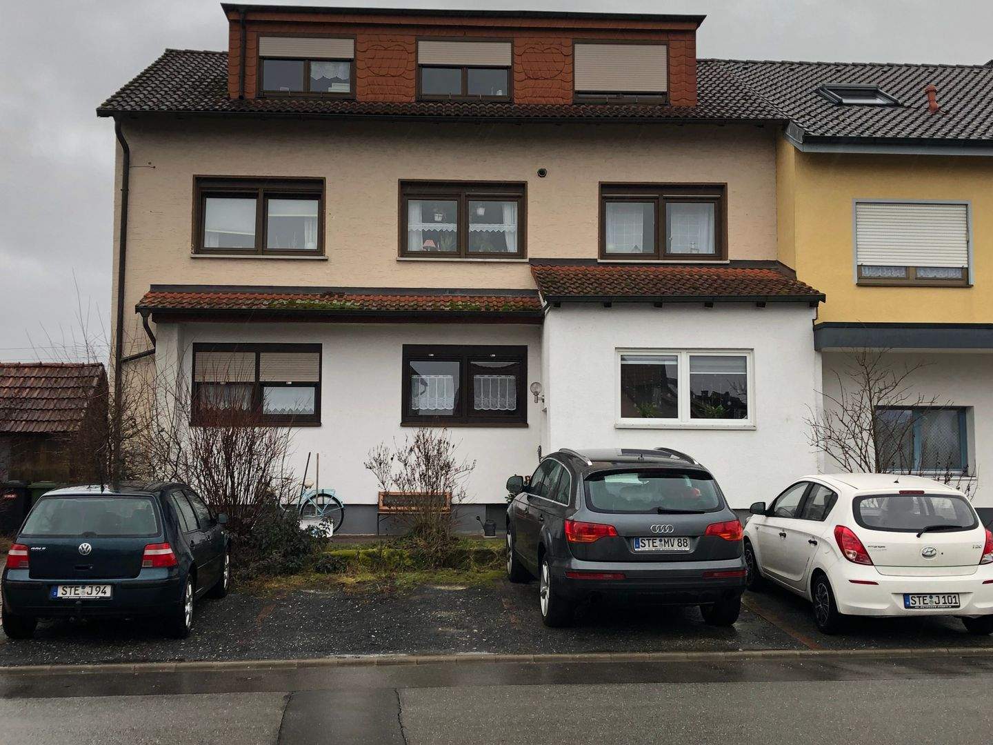 Immobilie in Bad Staffelstein - Bad Staffelstein, Mehrfamilienhaus mit guter Rendite - Bild 1