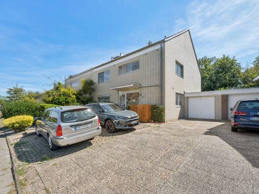 Mehrfamilienhaus zum Kauf 595.000 € 9 Zimmer 237,8 m² 683 m² Grundstück Nievenheim Dormagen 41542