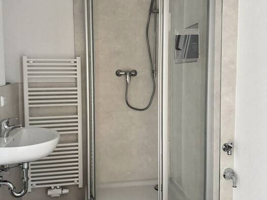 Wohnung zur Miete 373 € 3 Zimmer 57,3 m² 1. Geschoss frei ab 01.11.2026 Birkenallee 77 Frankfurt Frankfurt (Oder) 15232
