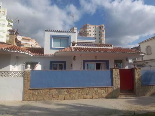 Haus zum Kauf 630.000 € 4 Zimmer 120 m² 300 m² Grundstück Salitre 85-902 Torrox Costa 29793