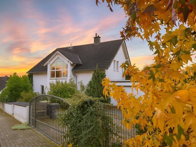 Einfamilienhaus zum Kauf 499.000 € 4 Zimmer 165 m² 804 m² Grundstück Wiebelskirchen Neunkirchen/Saar 66540