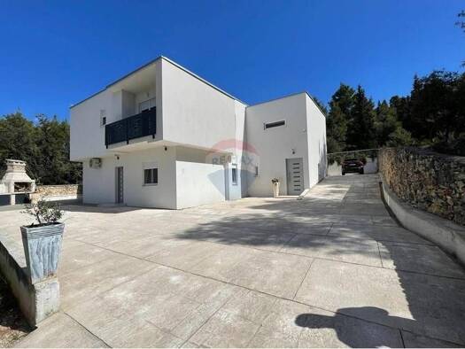 Haus zum Kauf 1.080.000 € 10 Zimmer 192 m² Sutomišćica