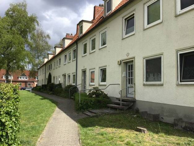 Wohnung zur Miete 359 € 1,5 Zimmer 30,1 m² Dachgeschoss frei ab 09.08.2025 Brandenbaumer Landstr. 24 St. Gertrud Lübeck 23564