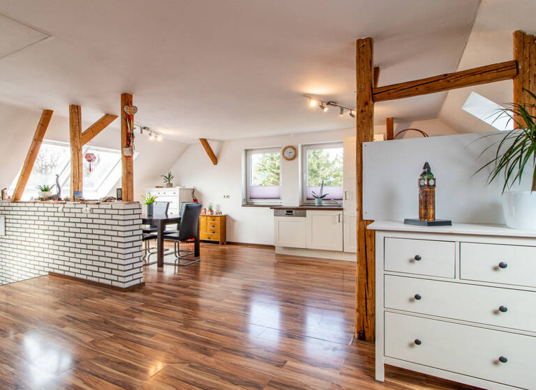 Einfamilienhaus zum Kauf 239.000 € 6 Zimmer 191,6 m²<br/>Wohnfläche 1.592 m²<br/>Grundstück Jahnsdorf Jahnsdorf/Erzgeb. 09387